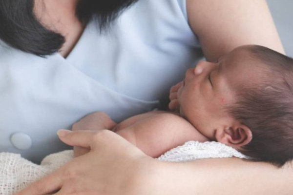 Bagaimana Menjaga Bayi Baru Lahir Semasa Berpantang? Panduan Wajib untuk Ibu Baru