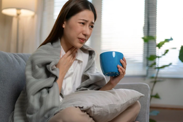 月经乱、长痘、失眠？可能是荷尔蒙失调！教你4步自然恢复