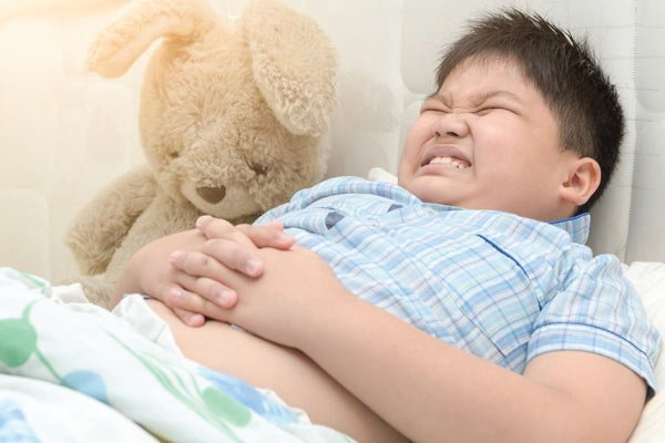 Apa yang Perlu Dilakukan Jika Kanak-Kanak Sering Alami Masalah Pencernaan? Urutan Harian Titik "Zusanli" Membantu Menguatkan Limpa dan Perut